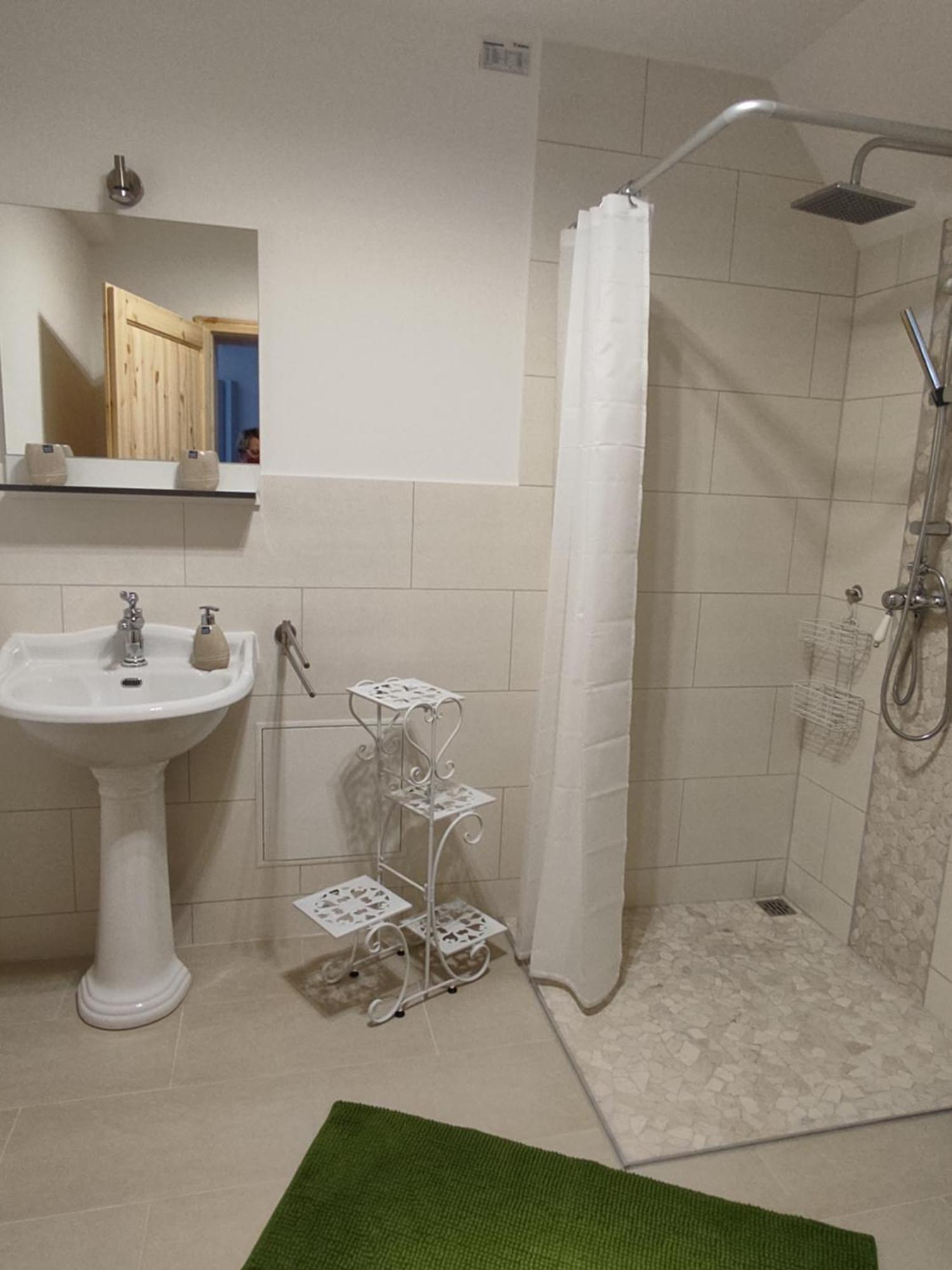 Inspektorenhaus Dobbin Ferienpension Экстерьер фото